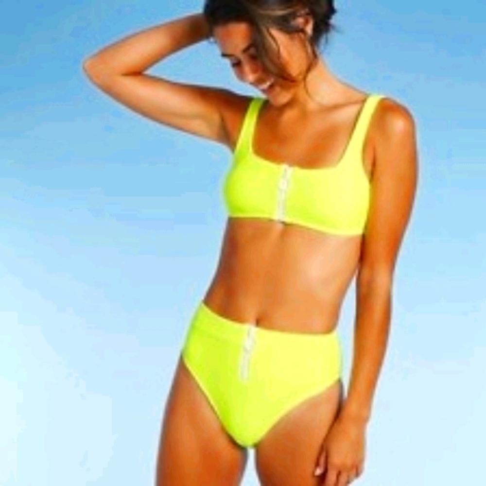 NWT  Bikini Set